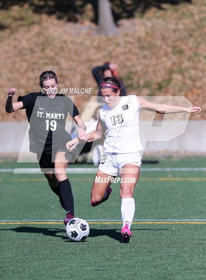 Thumbnail 2 in Archbishop Mitty vs. St. Mary's photogallery.