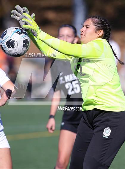 Thumbnail 3 in Archbishop Mitty vs. St. Mary's photogallery.