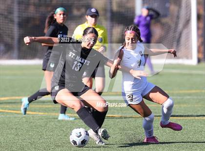 Thumbnail 2 in Archbishop Mitty vs. St. Mary's photogallery.