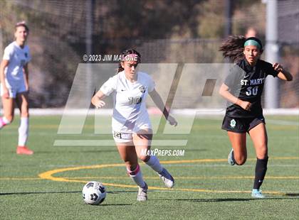 Thumbnail 2 in Archbishop Mitty vs. St. Mary's photogallery.