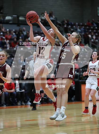 Thumbnail 2 in Morgan vs. South Sevier (UHSAA 3A Quarterfinal) photogallery.