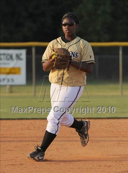 Thumbnail 1 in South Johnston vs South Central (NCHSAA 3A Playoffs) photogallery.
