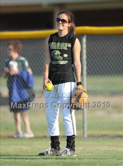 Thumbnail 1 in South Johnston vs South Central (NCHSAA 3A Playoffs) photogallery.