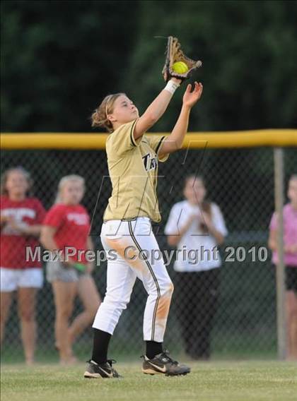 Thumbnail 3 in South Johnston vs South Central (NCHSAA 3A Playoffs) photogallery.
