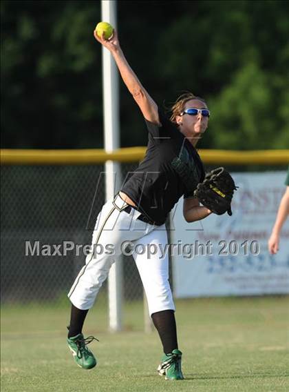 Thumbnail 3 in South Johnston vs South Central (NCHSAA 3A Playoffs) photogallery.
