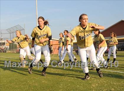 Thumbnail 1 in South Johnston vs South Central (NCHSAA 3A Playoffs) photogallery.