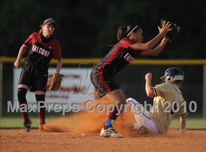 Thumbnail 3 in South Johnston vs South Central (NCHSAA 3A Playoffs) photogallery.