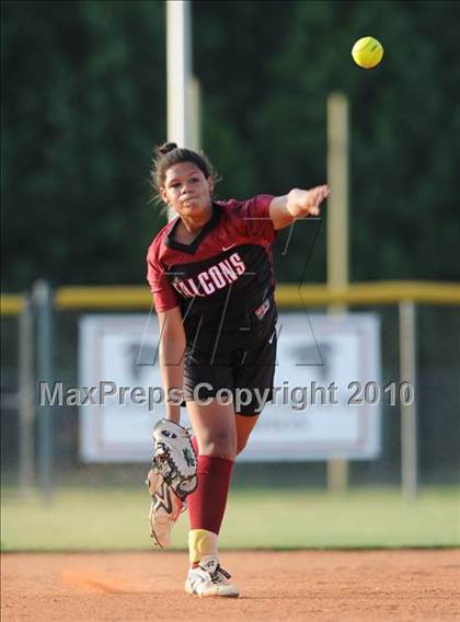 Thumbnail 3 in South Johnston vs South Central (NCHSAA 3A Playoffs) photogallery.