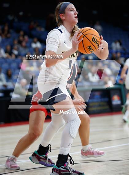 Thumbnail 2 in Brentwood School vs. Rancho Christian ( CIF SS DIVISION 1 FINAL ) photogallery.
