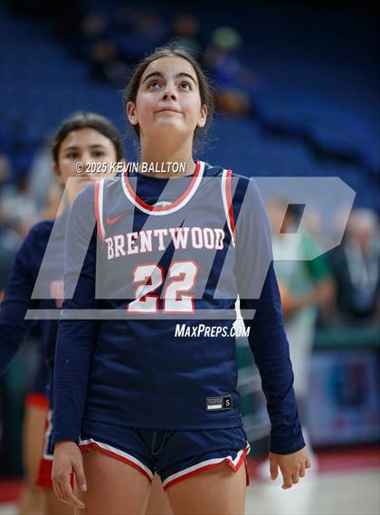 Thumbnail 3 in Brentwood School vs. Rancho Christian ( CIF SS DIVISION 1 FINAL ) photogallery.