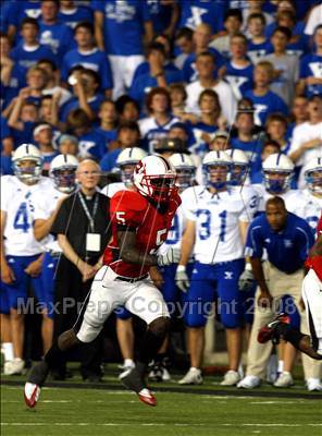 Thumbnail 2 in Colerain vs St. Xavier (Skyline Crosstown Showdown) photogallery.