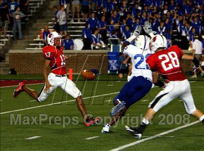 Thumbnail 1 in Colerain vs St. Xavier (Skyline Crosstown Showdown) photogallery.