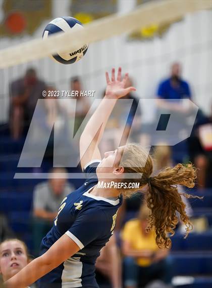 Thumbnail 2 in Plainfield @ Tri-West Hendricks photogallery.