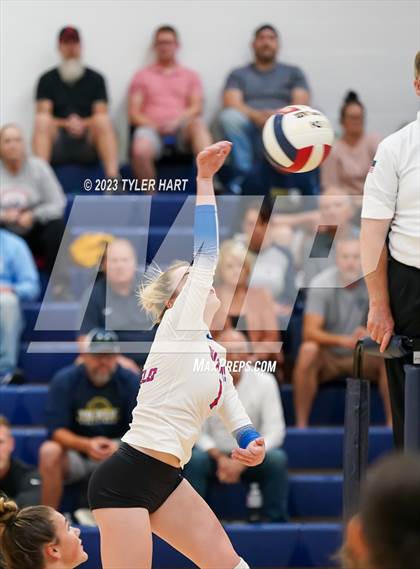 Thumbnail 2 in Plainfield @ Tri-West Hendricks photogallery.