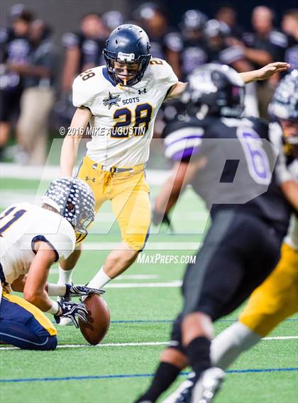 Thumbnail 1 in Independence vs. Highland Park (UIL 5A D1 AREA PLAYOFF at The Star) photogallery.