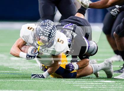 Thumbnail 3 in Independence vs. Highland Park (UIL 5A D1 AREA PLAYOFF at The Star) photogallery.