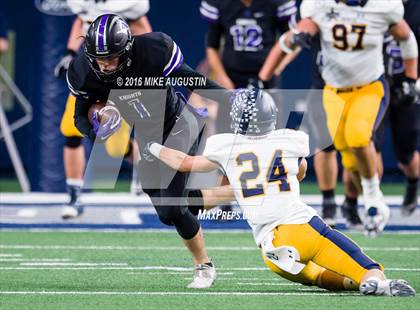 Thumbnail 1 in Independence vs. Highland Park (UIL 5A D1 AREA PLAYOFF at The Star) photogallery.