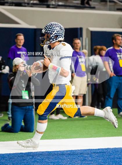Thumbnail 3 in Independence vs. Highland Park (UIL 5A D1 AREA PLAYOFF at The Star) photogallery.