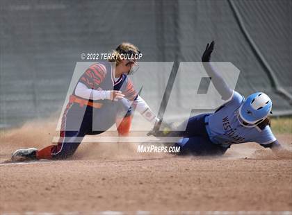 Thumbnail 2 in Brighton vs. Westlake (Bengal Bash) photogallery.