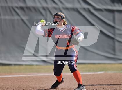 Thumbnail 3 in Brighton vs. Westlake (Bengal Bash) photogallery.