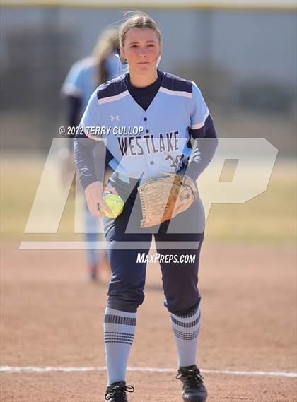 Thumbnail 2 in Brighton vs. Westlake (Bengal Bash) photogallery.