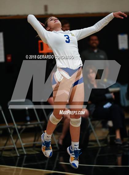 Thumbnail 3 in Amador Valley vs. Exeter (Stockton Classic) photogallery.