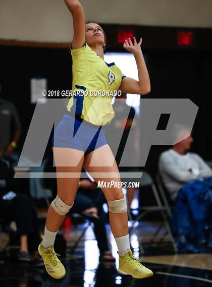 Thumbnail 2 in Amador Valley vs. Exeter (Stockton Classic) photogallery.
