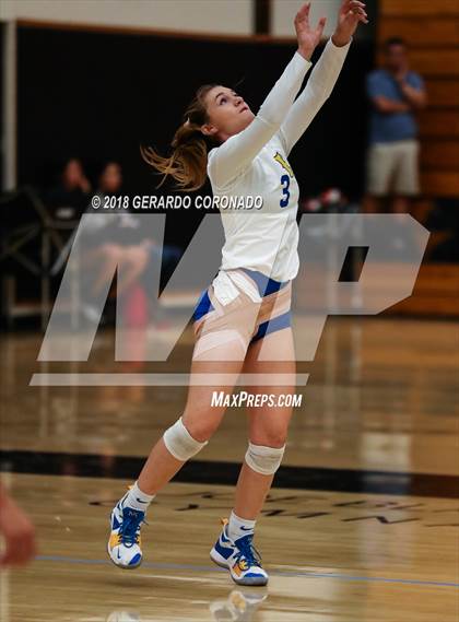 Thumbnail 1 in Amador Valley vs. Exeter (Stockton Classic) photogallery.