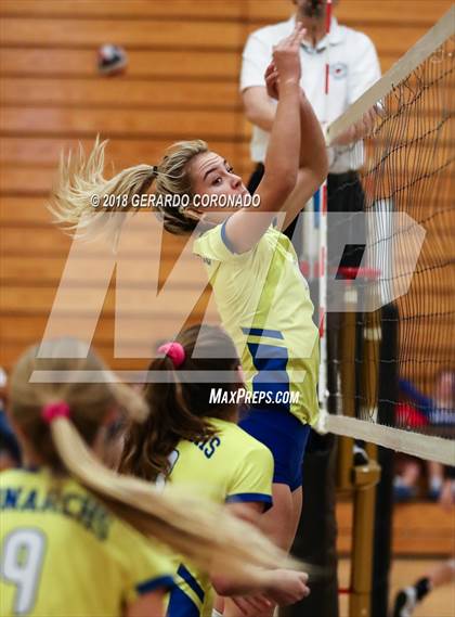 Thumbnail 1 in Amador Valley vs. Exeter (Stockton Classic) photogallery.