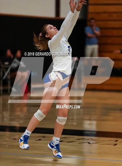Thumbnail 3 in Amador Valley vs. Exeter (Stockton Classic) photogallery.