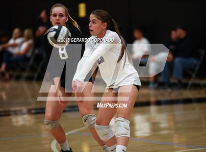 Thumbnail 2 in Amador Valley vs. Exeter (Stockton Classic) photogallery.