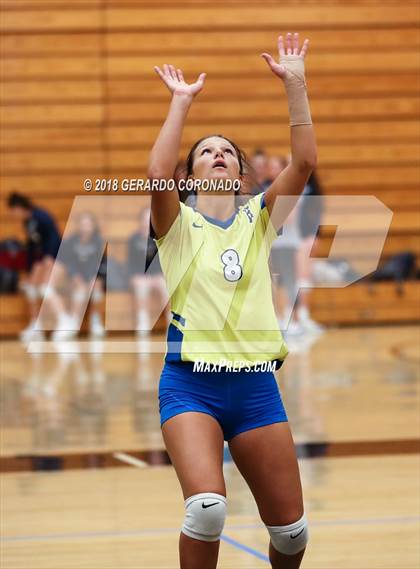 Thumbnail 3 in Amador Valley vs. Exeter (Stockton Classic) photogallery.