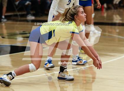 Thumbnail 2 in Amador Valley vs. Exeter (Stockton Classic) photogallery.