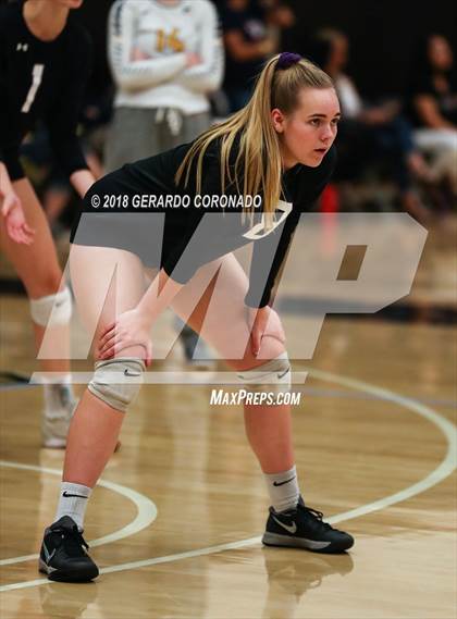 Thumbnail 2 in Amador Valley vs. Exeter (Stockton Classic) photogallery.