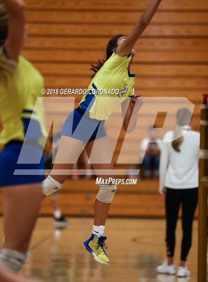 Thumbnail 1 in Amador Valley vs. Exeter (Stockton Classic) photogallery.