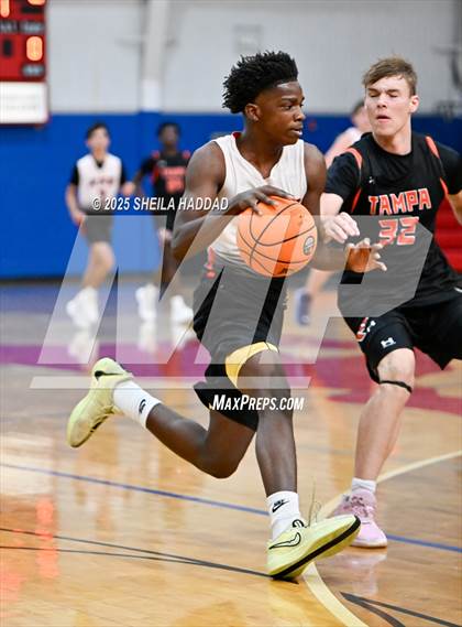 Thumbnail 3 in Countryside vs Skills Center Elite. (Hoopvibe - Preseason) photogallery.