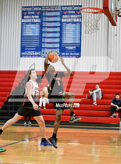 Thumbnail 3 in Countryside vs Skills Center Elite. (Hoopvibe - Preseason) photogallery.