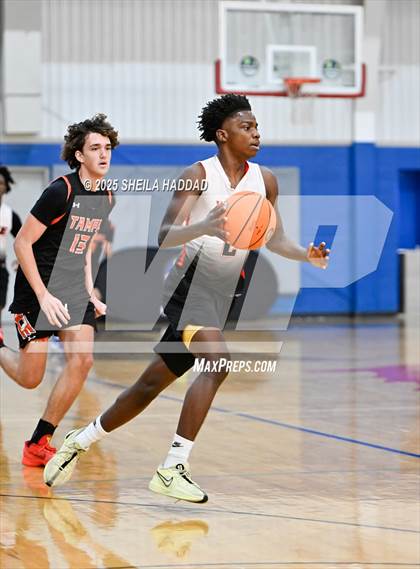 Thumbnail 1 in Countryside vs Skills Center Elite. (Hoopvibe - Preseason) photogallery.