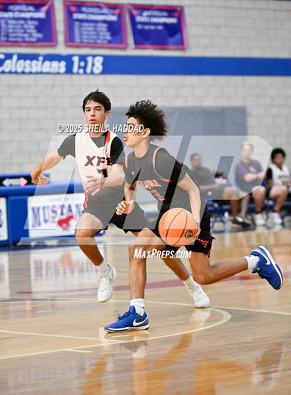 Thumbnail 3 in Countryside vs Skills Center Elite. (Hoopvibe - Preseason) photogallery.