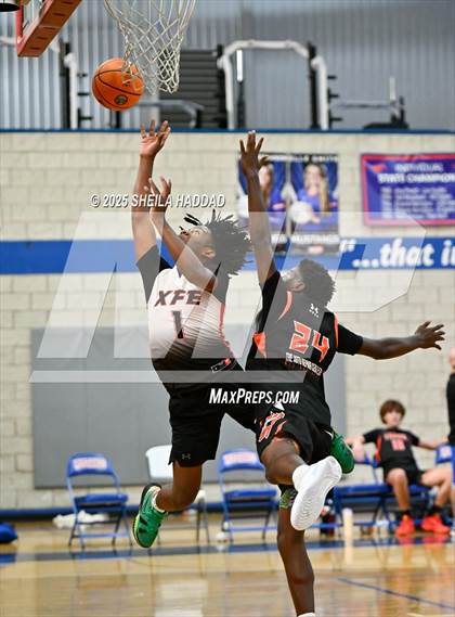 Thumbnail 3 in Countryside vs Skills Center Elite. (Hoopvibe - Preseason) photogallery.