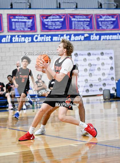Thumbnail 3 in Countryside vs Skills Center Elite. (Hoopvibe - Preseason) photogallery.