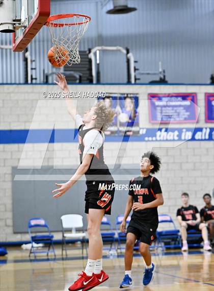 Thumbnail 2 in Countryside vs Skills Center Elite. (Hoopvibe - Preseason) photogallery.