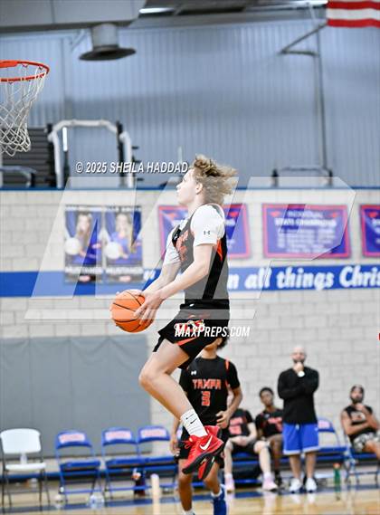 Thumbnail 2 in Countryside vs Skills Center Elite. (Hoopvibe - Preseason) photogallery.