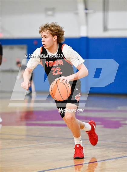 Thumbnail 2 in Countryside vs Skills Center Elite. (Hoopvibe - Preseason) photogallery.