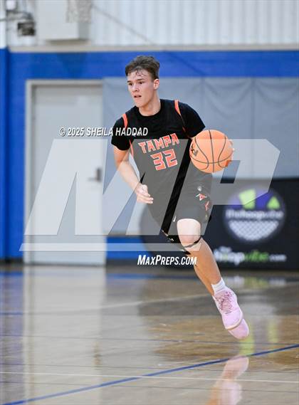Thumbnail 2 in Countryside vs Skills Center Elite. (Hoopvibe - Preseason) photogallery.