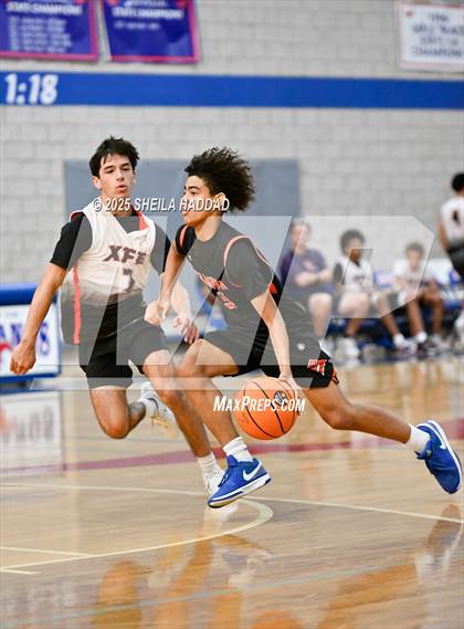Thumbnail 2 in Countryside vs Skills Center Elite. (Hoopvibe - Preseason) photogallery.