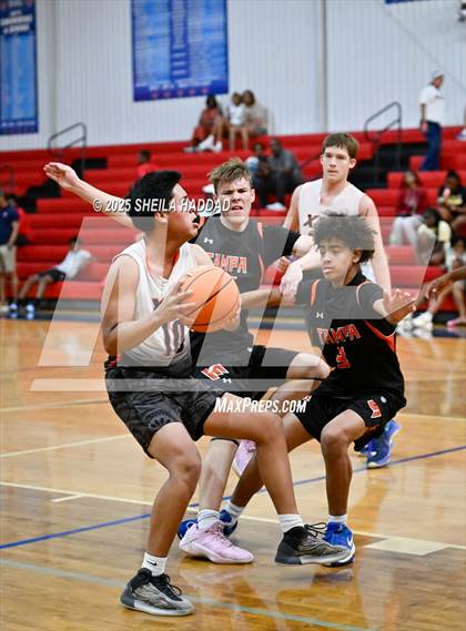 Thumbnail 1 in Countryside vs Skills Center Elite. (Hoopvibe - Preseason) photogallery.