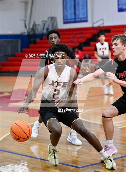 Thumbnail 2 in Countryside vs Skills Center Elite. (Hoopvibe - Preseason) photogallery.