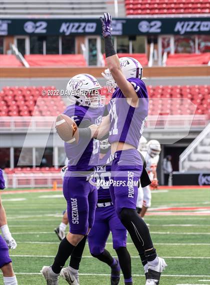 Thumbnail 3 in Lehi vs. Timpview (UHSAA 5A Final) photogallery.