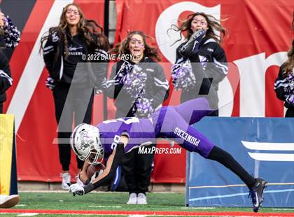 Thumbnail 2 in Lehi vs. Timpview (UHSAA 5A Final) photogallery.